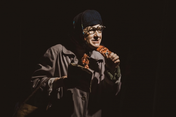 С кошёлочкой