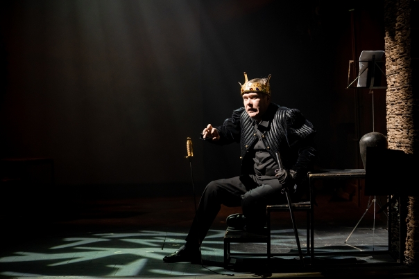 Истребление тиранов