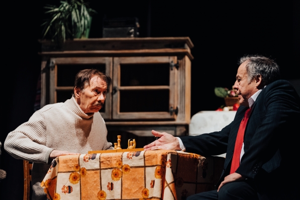 Похороните меня за плинтусом