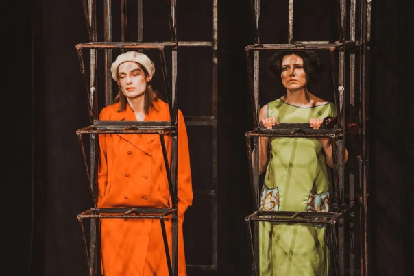 Роман о девочках